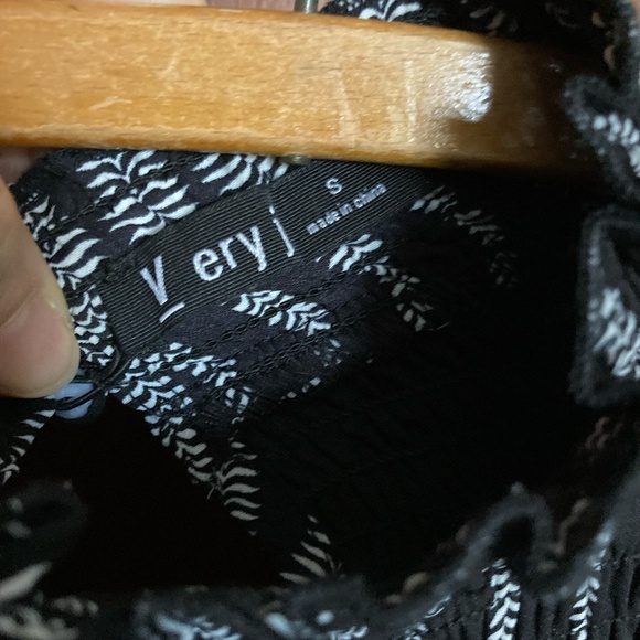 Very J Midi Dress - Picture 3 of 11